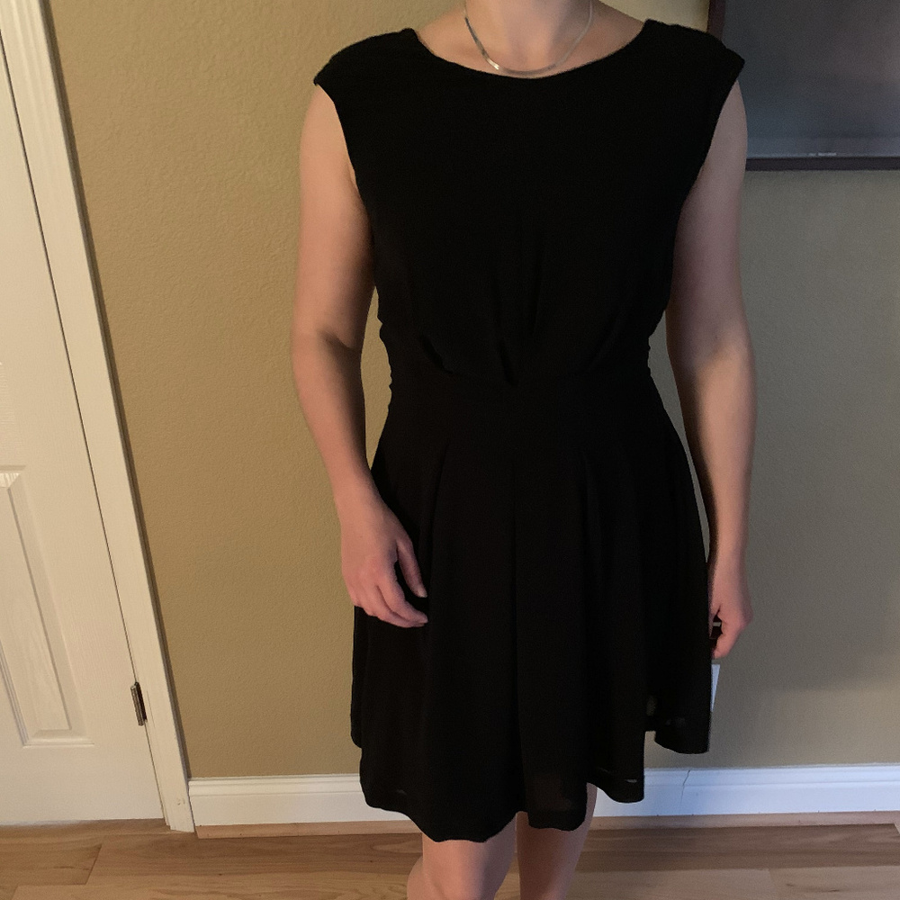 beautiful black dress / light mousselin